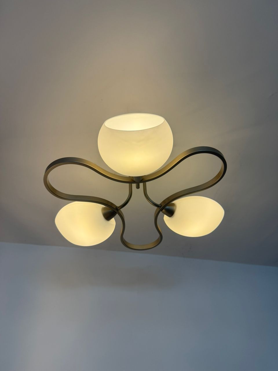low ceilings glass chandelier/220v chrome pendant light for hotel&home/round glass ceiling light for apartment bedroom